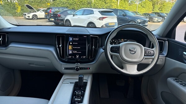 Used Volvo XC60 2021 for sale - 76168734: Photo 5