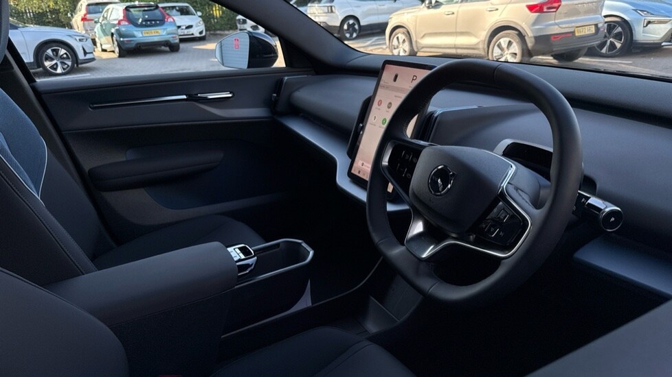 Used Volvo EX30 2025 for sale - 76033812: Photo 24