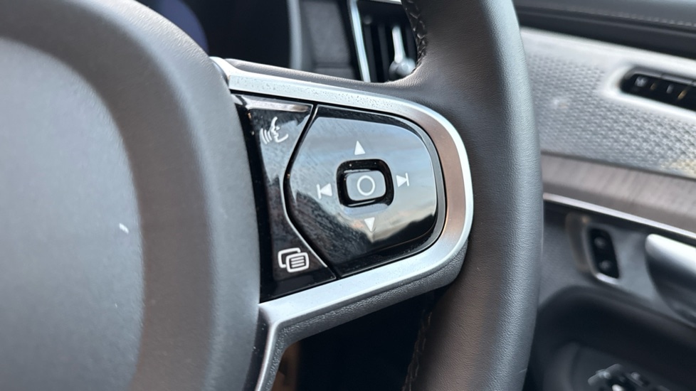 Used Volvo XC90 2025 for sale - 77799831: Photo 44