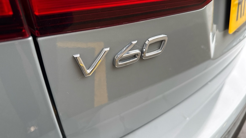 Used Volvo V60 2025 for sale - 77592129: Photo 19