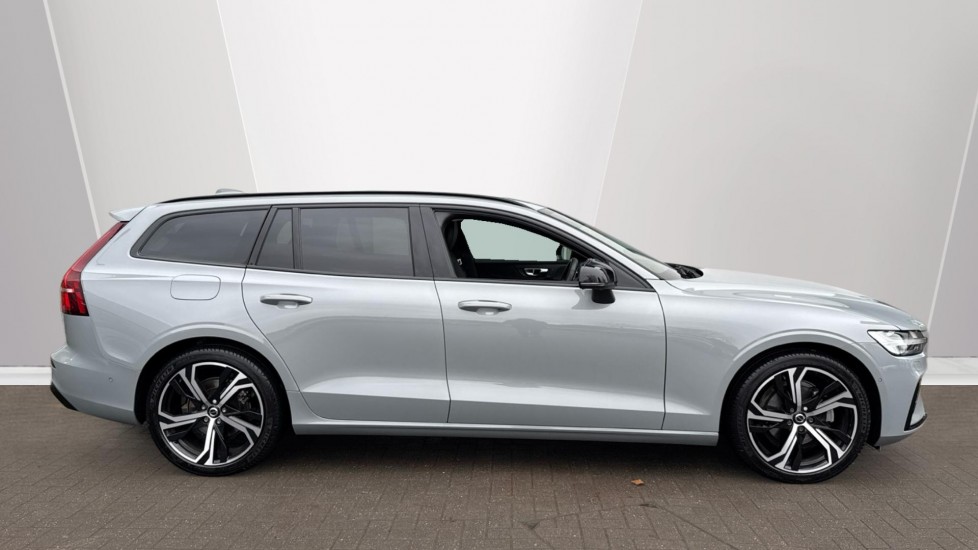 Used Volvo V60 2025 for sale - 77592129: Photo 3