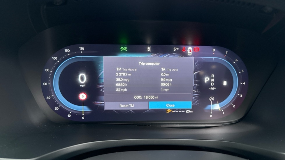 Used Volvo V60 2025 for sale - 77592129: Photo 58