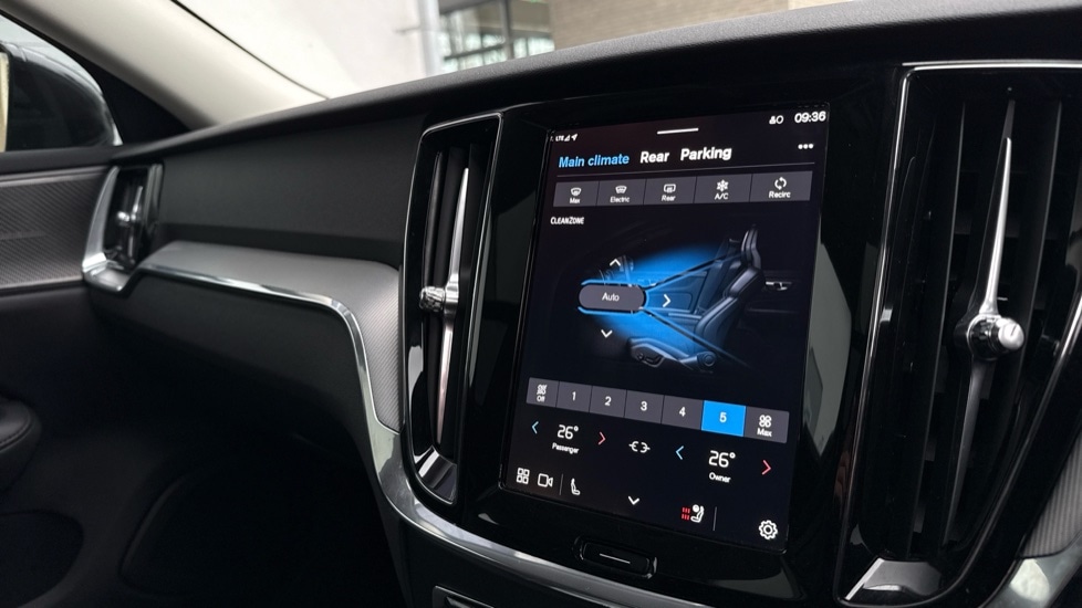 Used Volvo V60 2025 for sale - 77592129: Photo 60