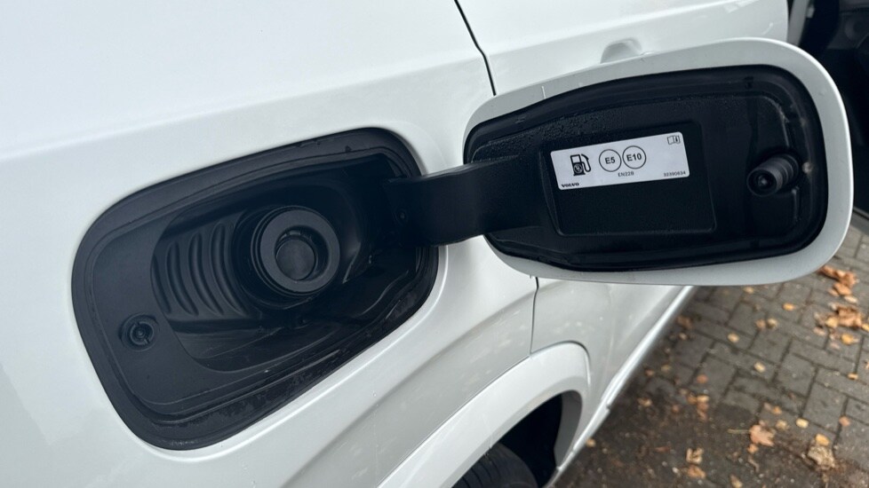 Used Volvo XC90 2025 for sale - 76901211: Photo 21