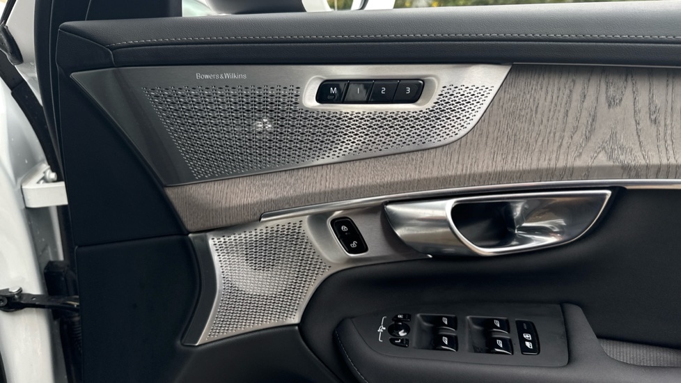 Used Volvo XC90 2025 for sale - 76901211: Photo 27