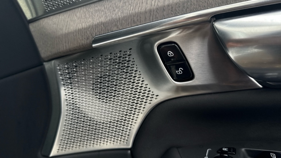 Used Volvo XC90 2025 for sale - 76901211: Photo 29