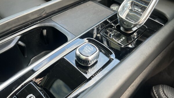 Used Volvo XC60 2024 for sale - 75738638: Photo 17