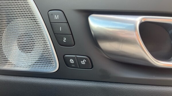 Used Volvo XC60 2024 for sale - 75738638: Photo 23