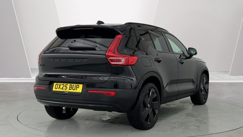 Used Volvo XC40 2025 for sale - 77285627: Photo 2