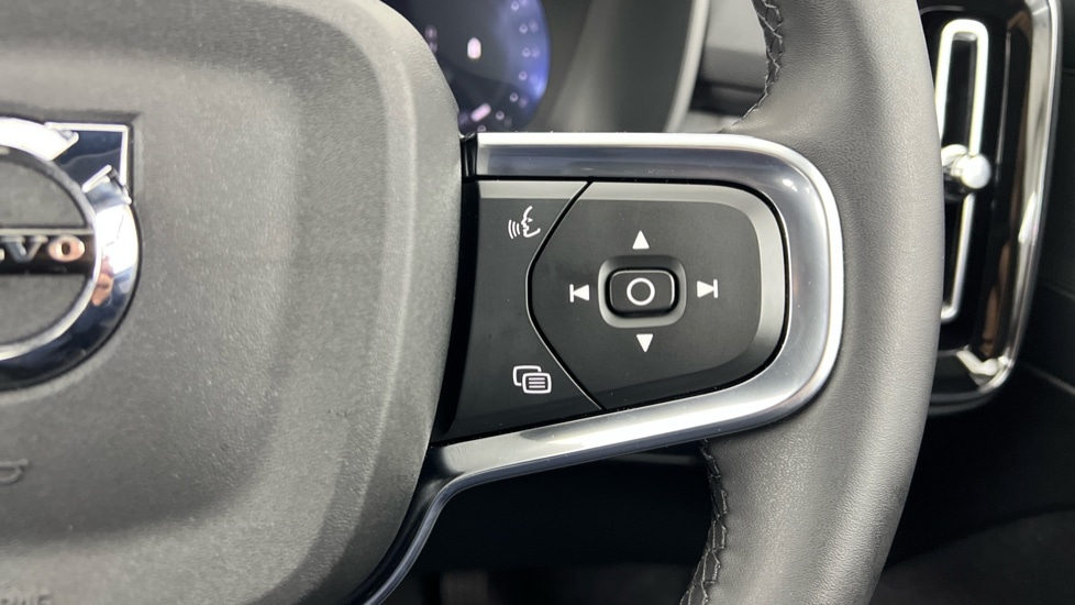 Used Volvo XC40 2025 for sale - 77285627: Photo 22