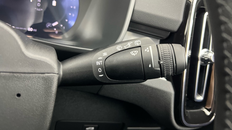 Used Volvo XC40 2025 for sale - 77285627: Photo 23