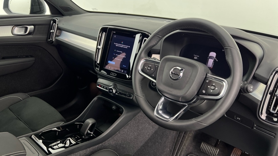 Used Volvo XC40 2025 for sale - 77285627: Photo 4