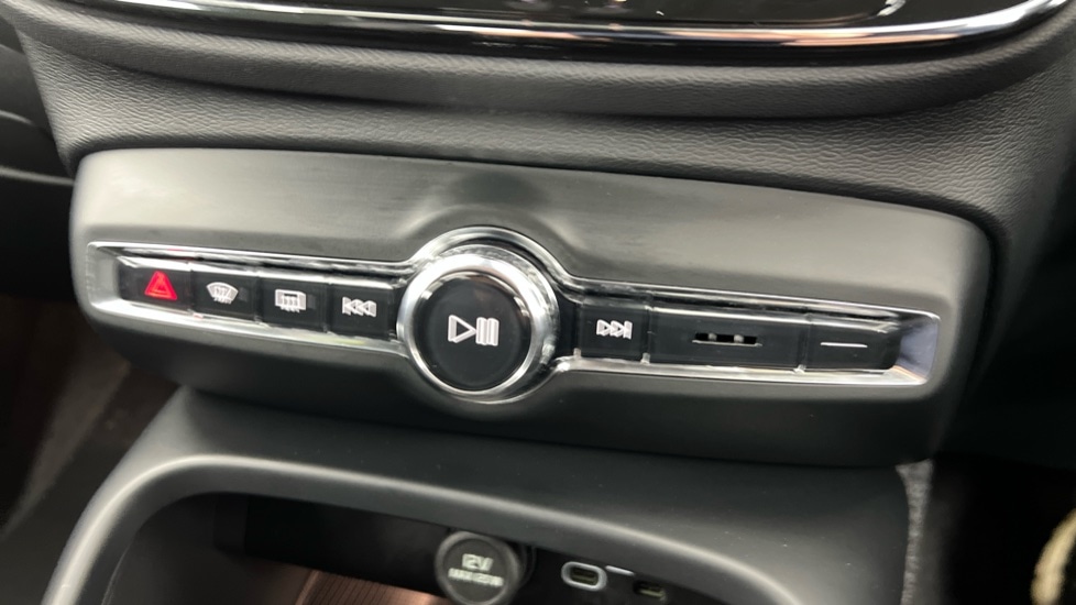 Used Volvo XC40 2025 for sale - 77285627: Photo 50