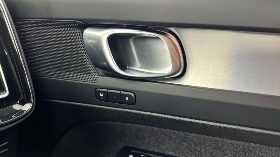 Used Volvo XC40 2025 for sale - 77285627: Photo 53