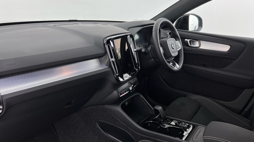 Used Volvo XC40 2025 for sale - 77285627: Photo 59