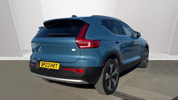 Used Volvo XC40 2023 for sale - 76276726: Photo 2