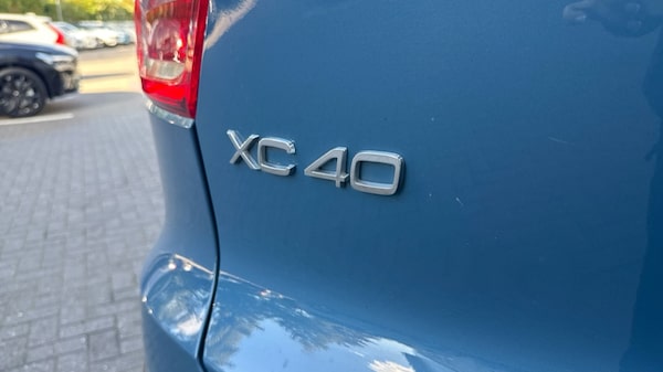 Used Volvo XC40 2023 for sale - 76276726: Photo 41