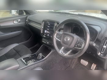 Used Volvo XC40 2020 for sale - 77261592: Photo