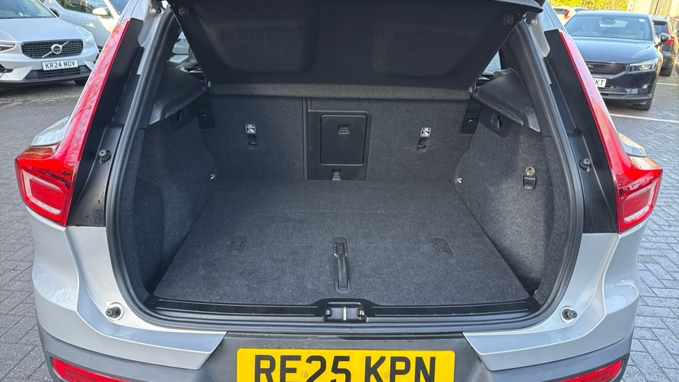 Used Volvo XC40 2025 for sale - 77063387: Photo 15