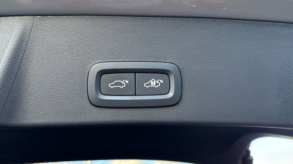 Used Volvo XC40 2025 for sale - 77063387: Photo 17