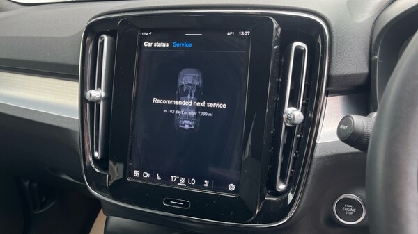 Used Volvo XC40 2023 for sale - 75526825: Photo 14