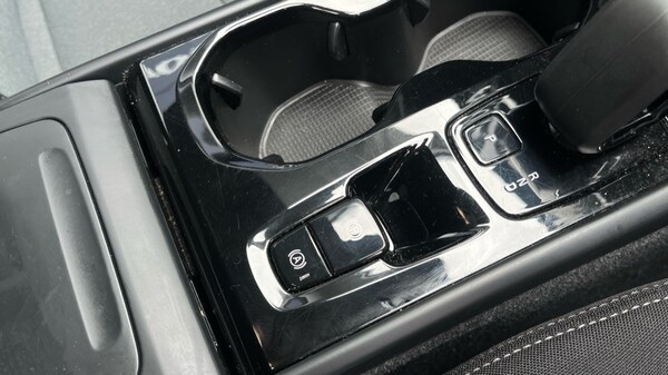 Used Volvo XC40 2023 for sale - 75526825: Photo 26