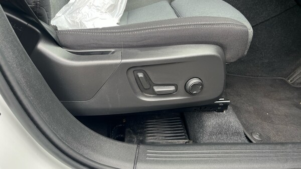 Used Volvo XC40 2023 for sale - 75526825: Photo 32