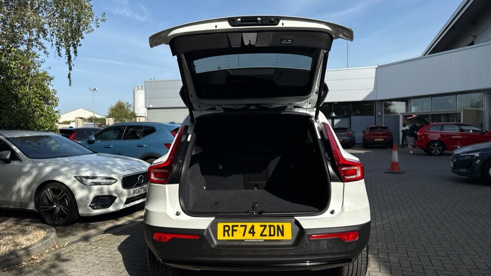 Used Volvo XC40 2025 for sale - 75922015: Photo 13