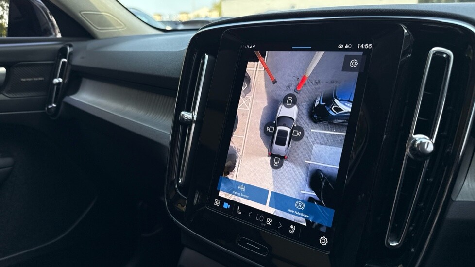 Used Volvo XC40 2025 for sale - 75922015: Photo 17