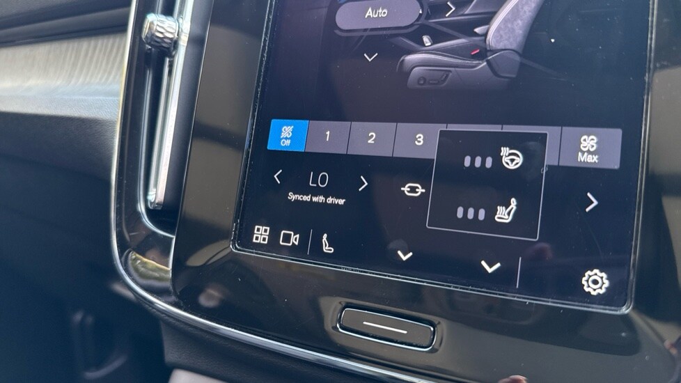 Used Volvo XC40 2025 for sale - 75922015: Photo 19