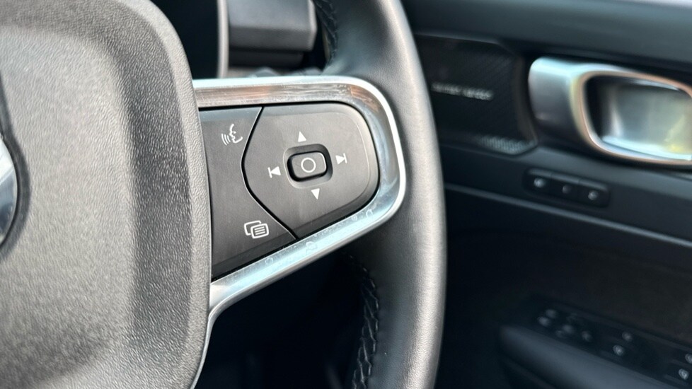 Used Volvo XC40 2025 for sale - 75922015: Photo 23