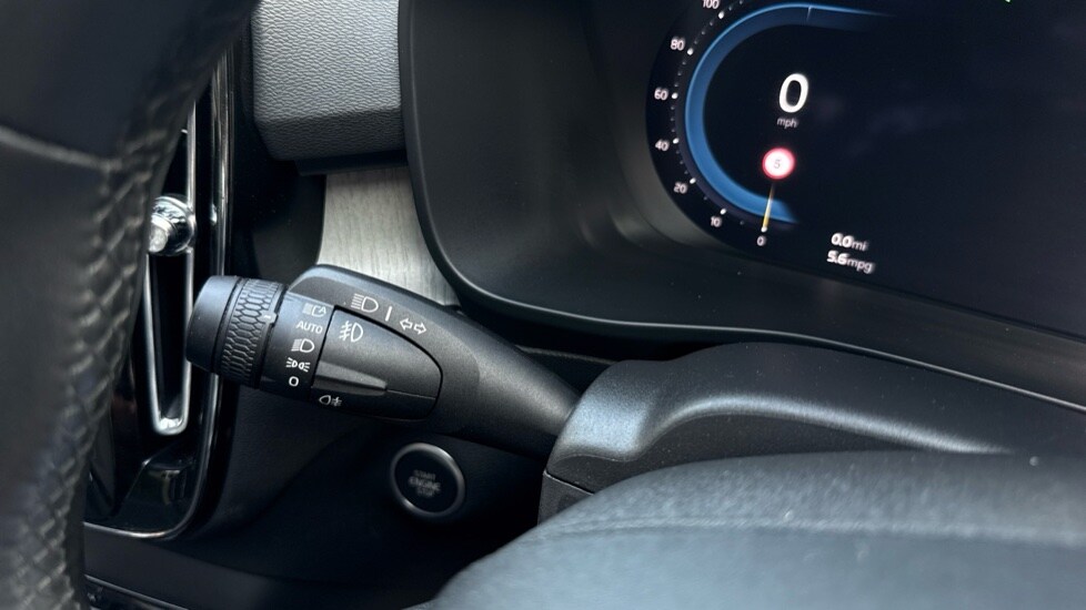 Used Volvo XC40 2025 for sale - 75922015: Photo 26