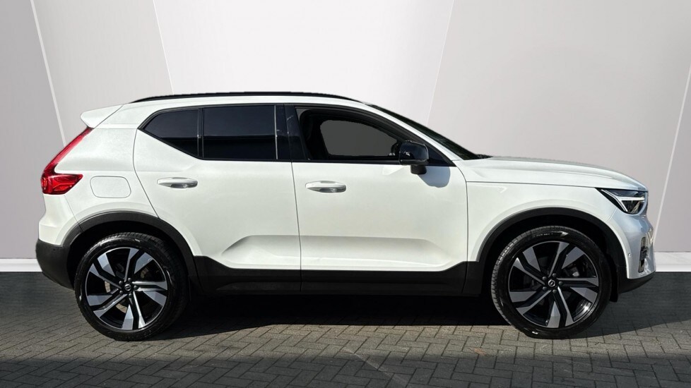 Used Volvo XC40 2025 for sale - 75922015: Photo 3