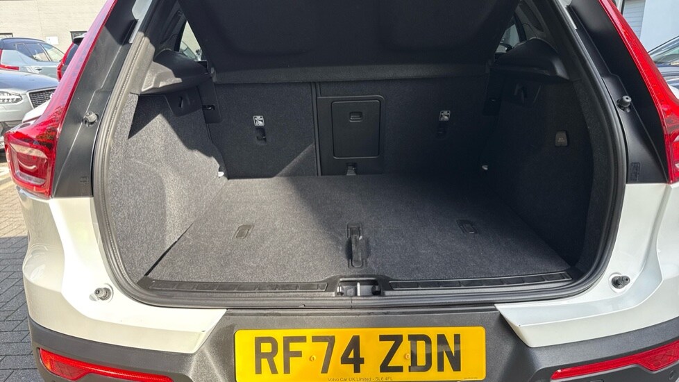 Used Volvo XC40 2025 for sale - 75922015: Photo 43
