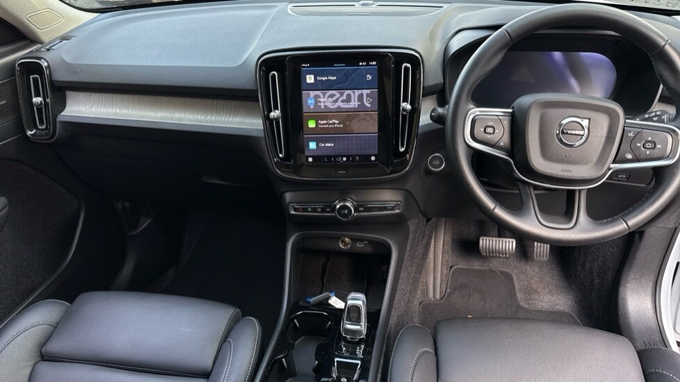Used Volvo XC40 2025 for sale - 75922015: Photo 5