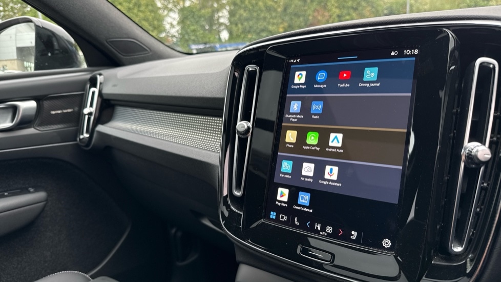 Used Volvo XC40 2023 for sale - 76937473: Photo 12