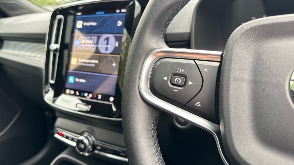 Used Volvo XC40 2023 for sale - 76937473: Photo 37