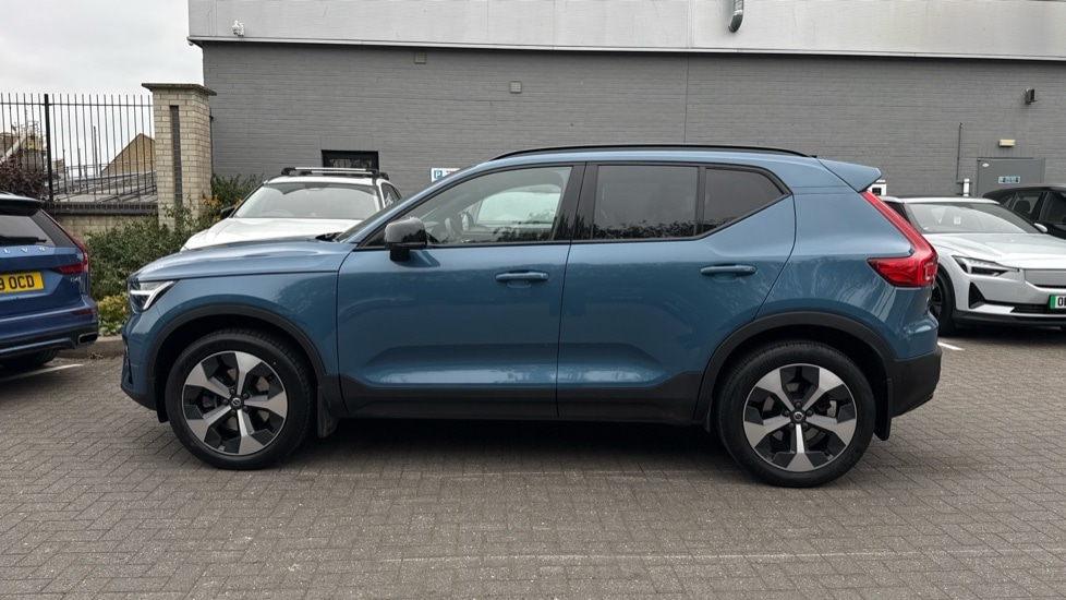 Used Volvo XC40 2023 for sale - 76937473: Photo 59