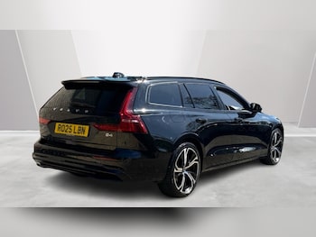 Used Volvo V60 2025 for sale - 78049804: Photo