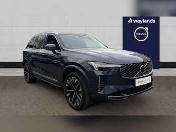 2025 - 2.0 T8 PHEV Ultra Dark 5dr AWD Geartronic