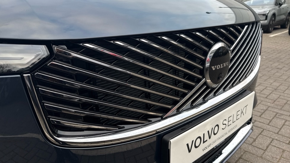 Used Volvo XC90 2025 for sale - 77178121: Photo 33