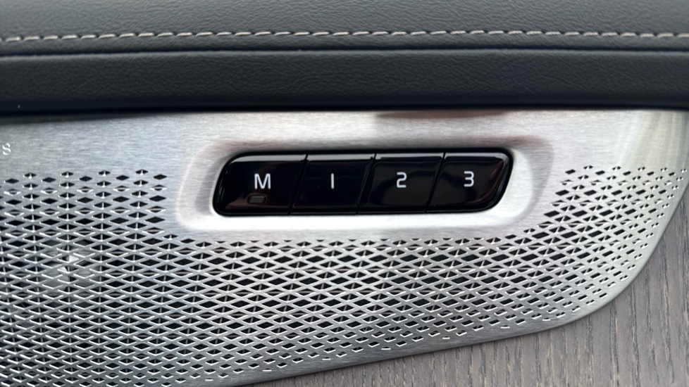 Used Volvo XC90 2025 for sale - 77178121: Photo 39