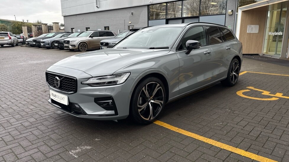 Used Volvo V60 2025 for sale - 77560600: Photo 33