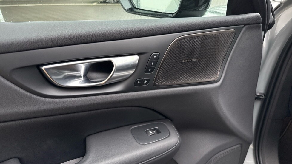 Used Volvo V60 2025 for sale - 77560600: Photo 36