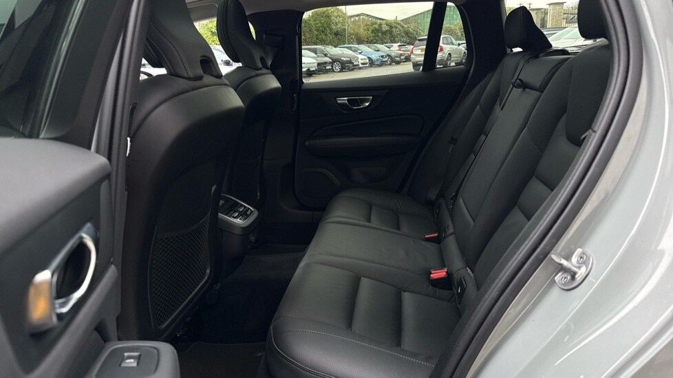 Used Volvo V60 2025 for sale - 77560600: Photo 37