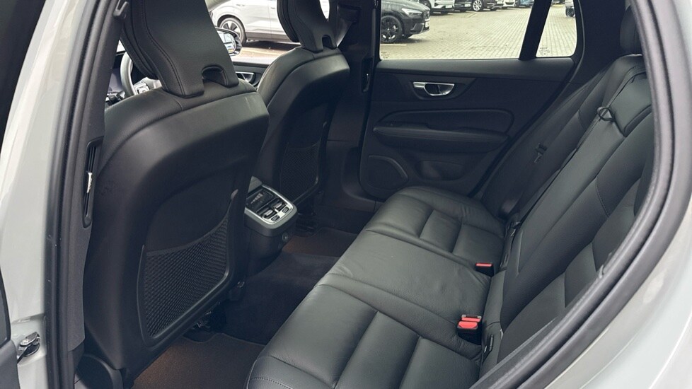 Used Volvo V60 2025 for sale - 77560600: Photo 39