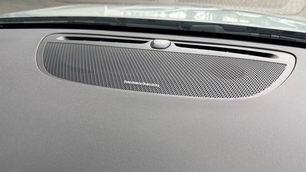 Used Volvo V60 2025 for sale - 77560600: Photo 54