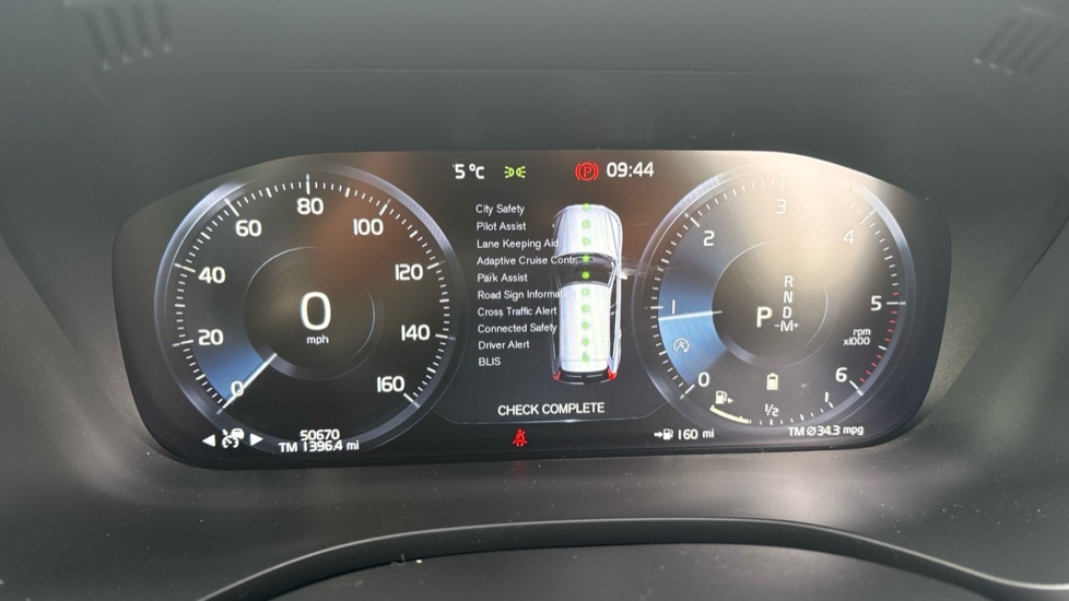 Used Volvo XC60 2020 for sale - 77618989: Photo 11