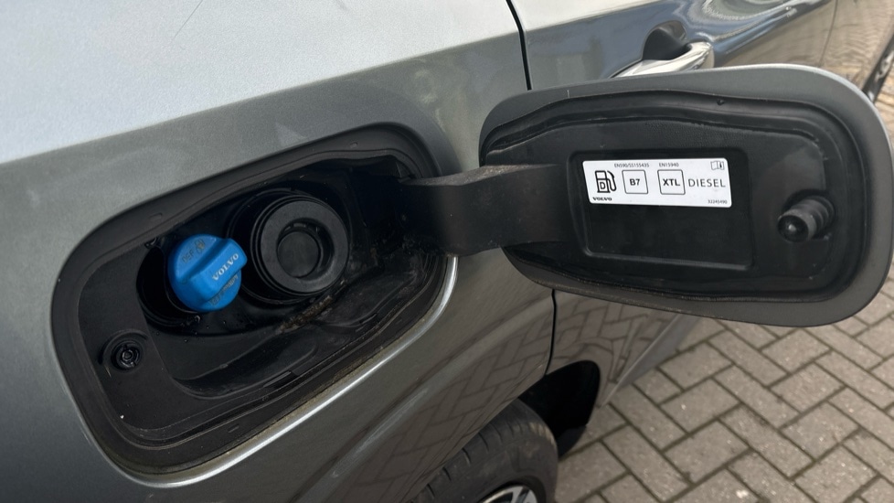 Used Volvo XC60 2020 for sale - 77618989: Photo 19