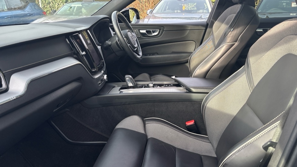 Used Volvo XC60 2020 for sale - 77618989: Photo 30